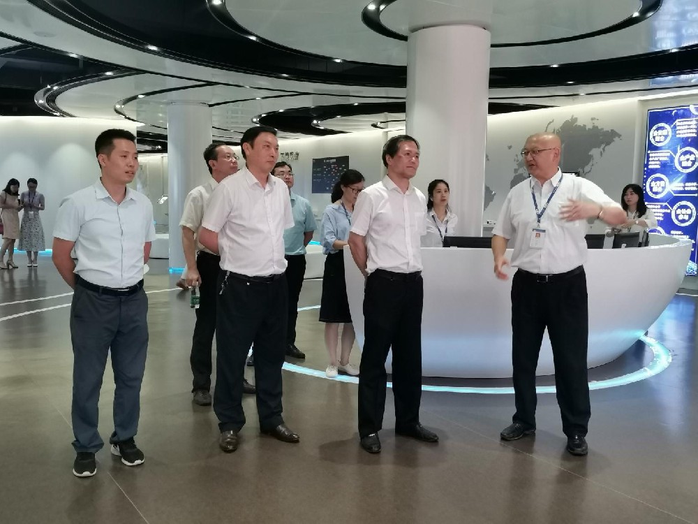 江西省科協(xié)黨組書(shū)記、副主席羅瑩蒞臨憶源科技調(diào)研指導(dǎo)